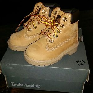 BRAND NEW- toddler size 4 Timberland boots